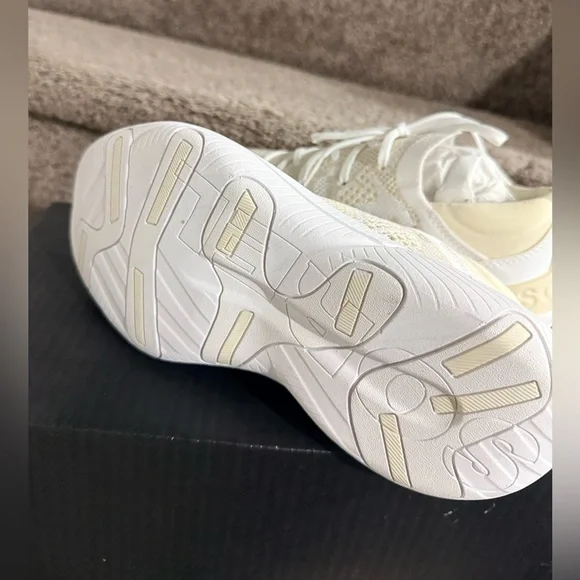 New nib Sorel beige sneakers ladies sz 7 awesome! - Picture 7 of 7